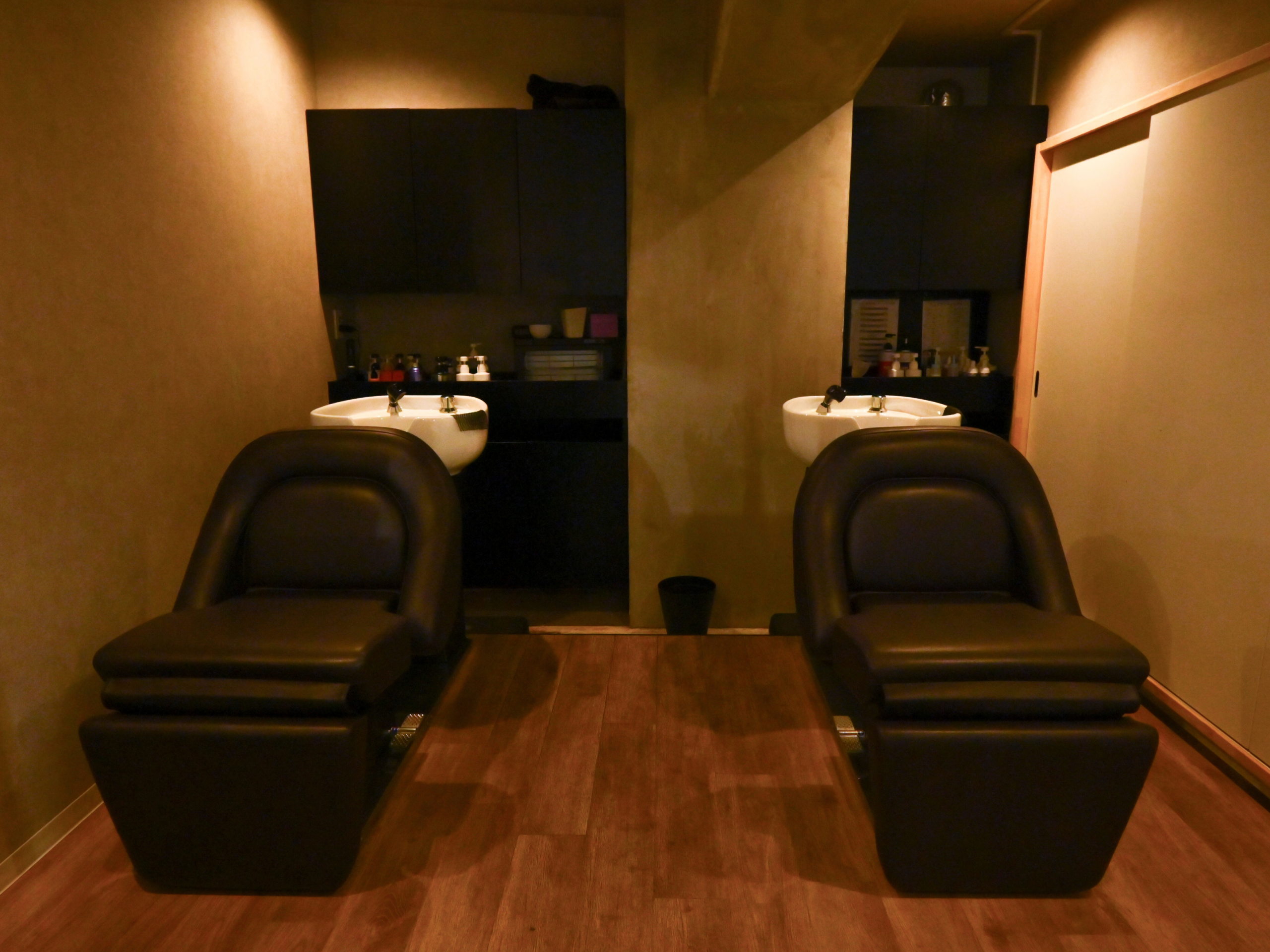 NEEMのシャンプー台