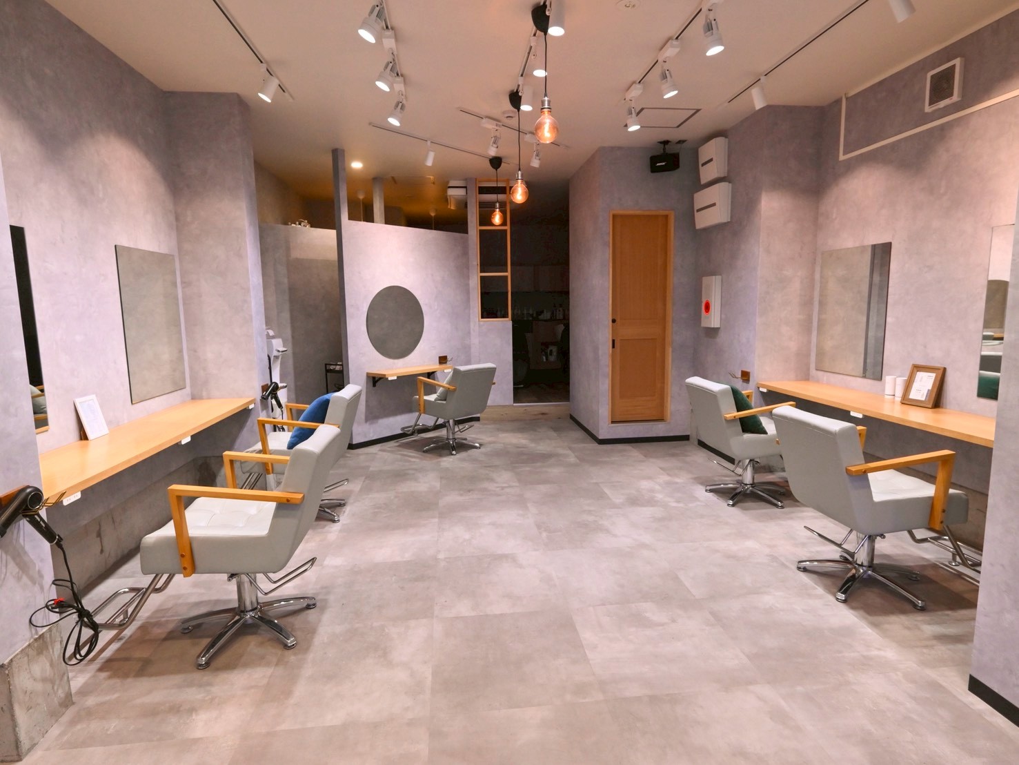 NEEM Couleurのヘアスタイル